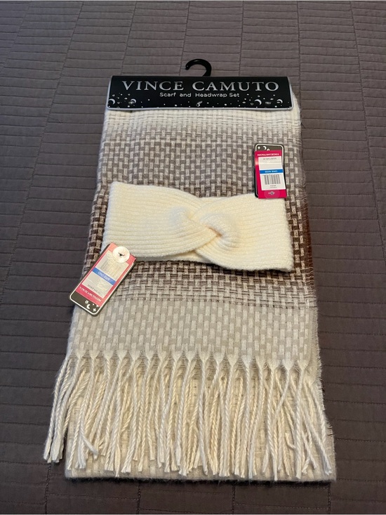 Vince Camuto Accessories - BNWT Vince Camuto Scarf and Headwrap Set
